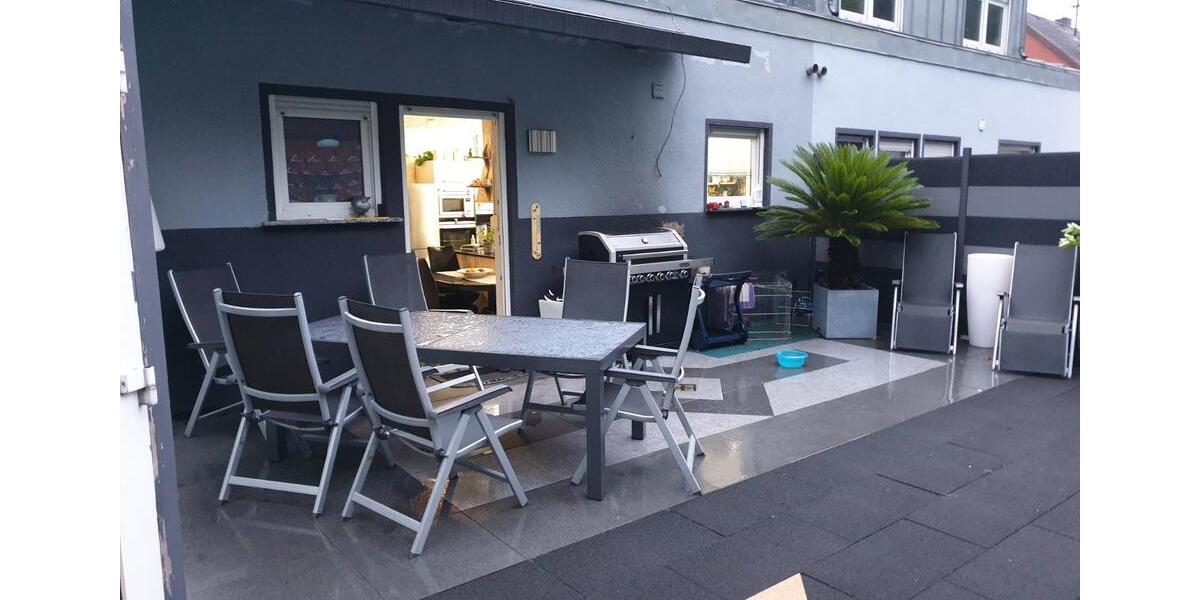 Etagenwohnung Saarbrücken Brebach-Fechingen - 8 Zimmer, 285 m&sup2;, 395.000&euro; | Angebot:26050619