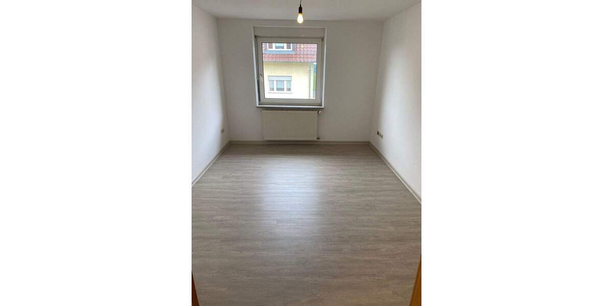 Etagenwohnung Pirmasens Innenstadt - 3 Zimmer, 59 m&sup2;, 460&euro; | Angebot:26155810