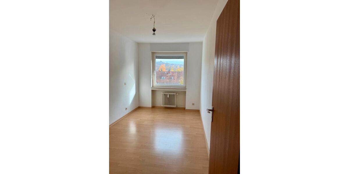 Etagenwohnung Saarbrücken Kieselhumes - 3.5 Zimmer, 86 m&sup2;, 1.080&euro; | Angebot:25568385