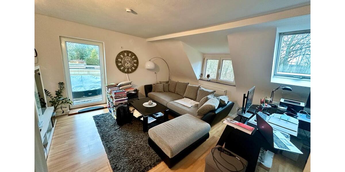 Dachgeschoßwohnung Saarbrücken Malstatt - 2 Zimmer, 71 m&sup2;, 695&euro; | Angebot:25174970