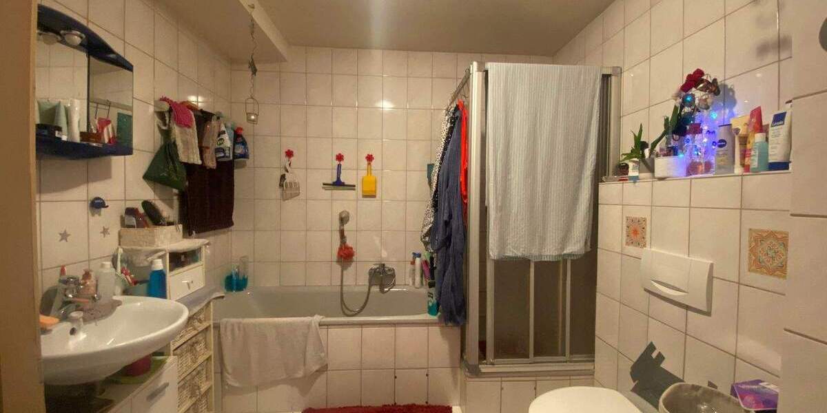 Mehrfamilienhaus, Wohnhaus Pirmasens Innenstadt - 8 Zimmer, 143 m&sup2;, 130.000&euro; | Angebot:25737879