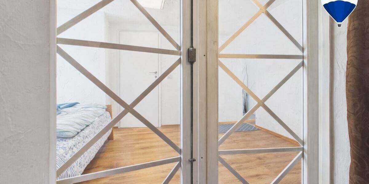 Einfamilienhaus Schiffweiler - 7 Zimmer, 200 m&sup2;, 219.000&euro; | Angebot:26026909