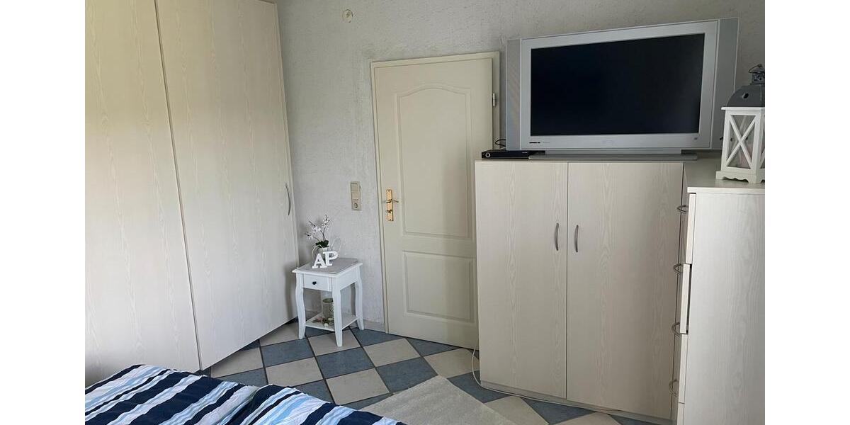 Reihenhaus Neunkirchen Heinitz - 8 Zimmer, 250 m&sup2;, 375.000&euro; | Angebot:23120743