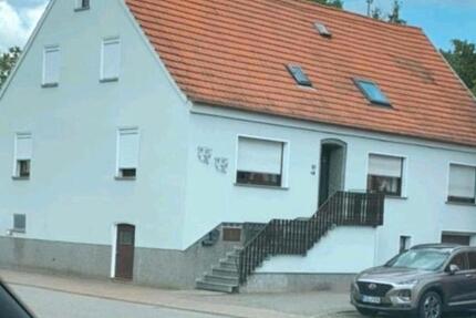 Haus Gries - 10 Zimmer, 200 m&sup2;, 175.000&euro; | Angebot:26221666