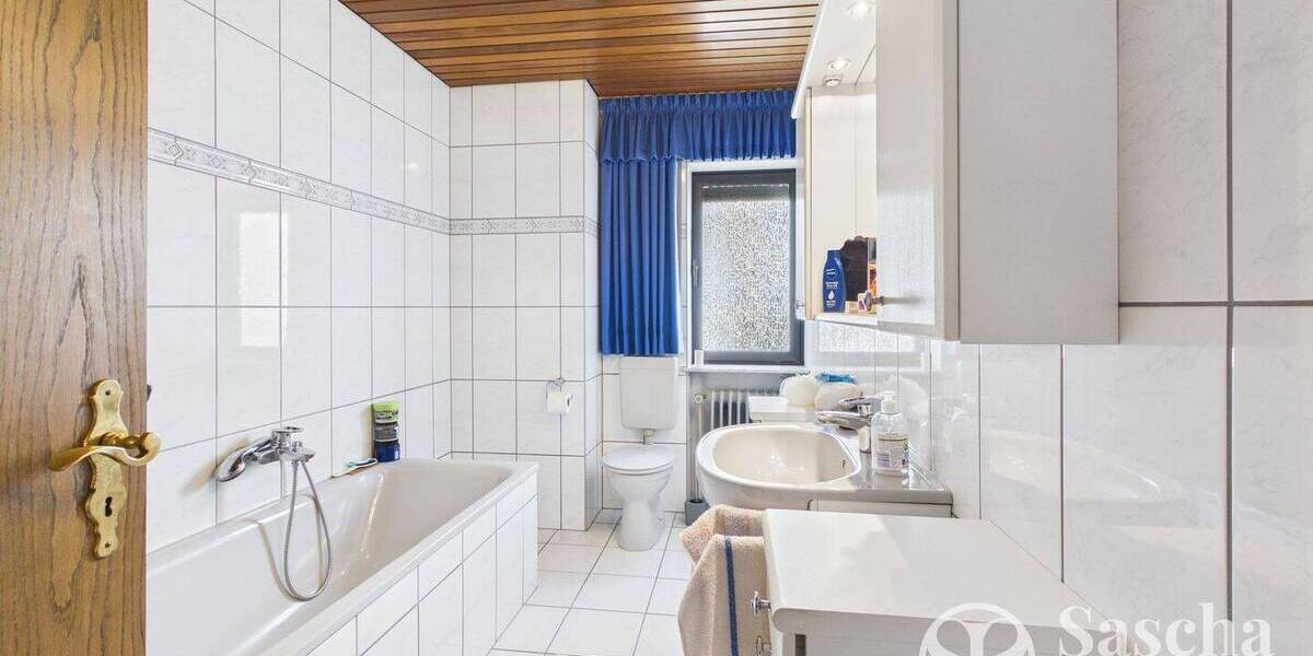 Freistehendes Einfamilienhaus in begehrter Lage von Oberwürzbach mit Garage, Terrasse & Südbalkon - Einfamilienhaus Sankt Ingbert Oberwürzbach | Angebot:26161394