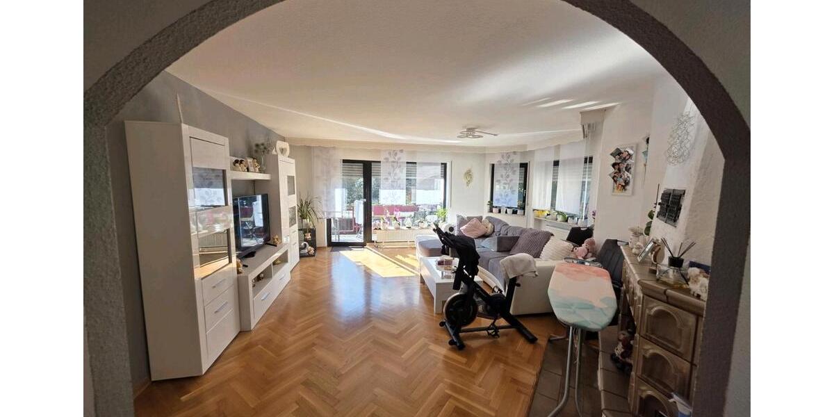 Etagenwohnung Saarbrücken Dudweiler - 3 Zimmer, 87 m&sup2;, 780&euro; | Angebot:26023306