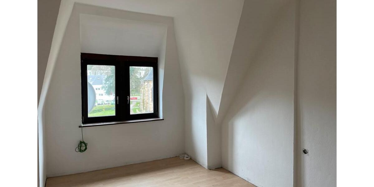 Dachgeschoßwohnung Saarbrücken Malstatt - 3 Zimmer, 66 m&sup2;, 550&euro; | Angebot:26024360