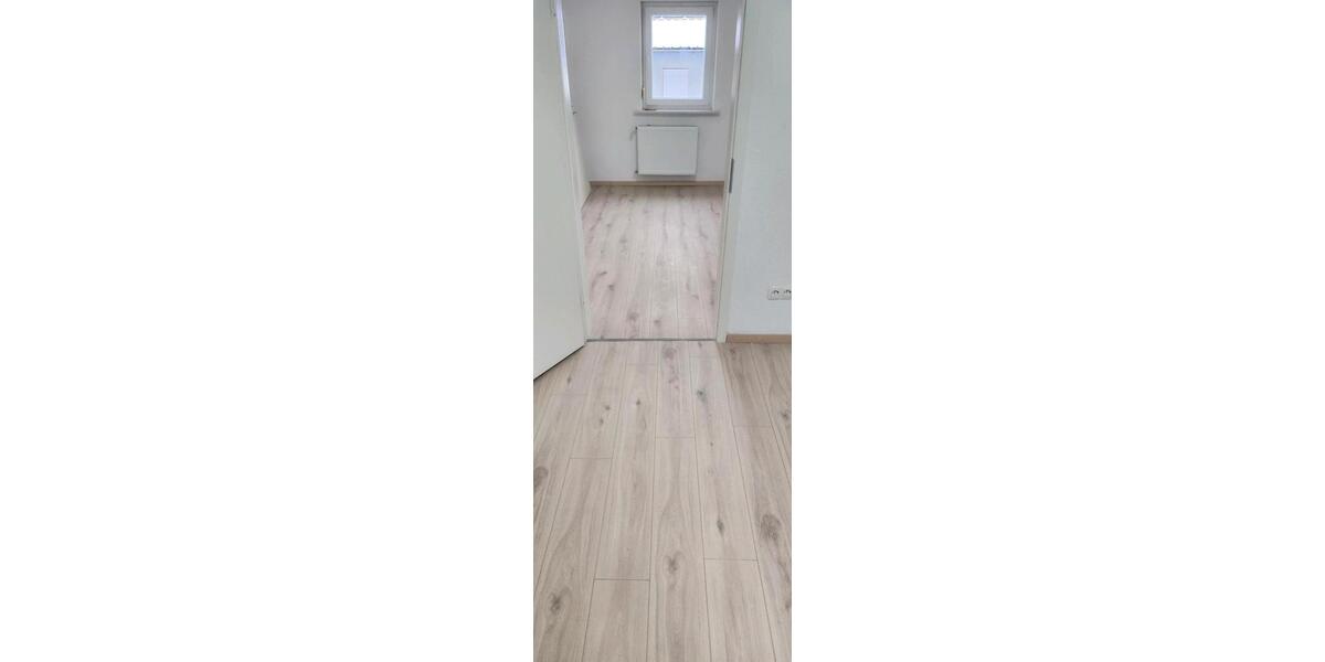 Einfamilienhaus Sankt Ingbert - 8 Zimmer, 160 m&sup2;, 275.000&euro; | Angebot:27295121