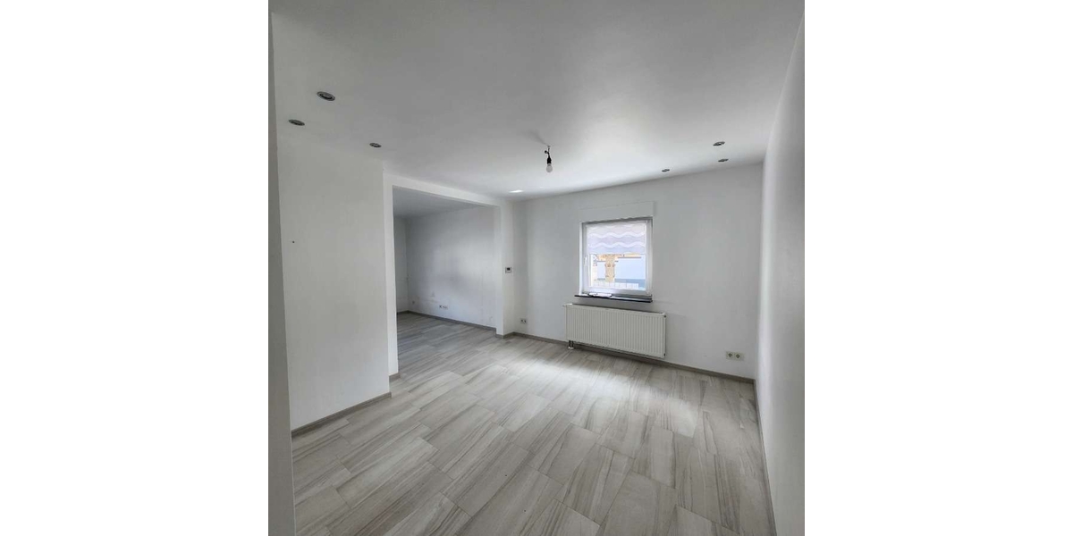 RESERVIERT - Attraktiv modernisierte Doppelhaushälfte mit hohem Wohnkomfort in Katzenbach - Doppelhaushälfte Hütschenhausen Katzenbach | Angebot:27158632