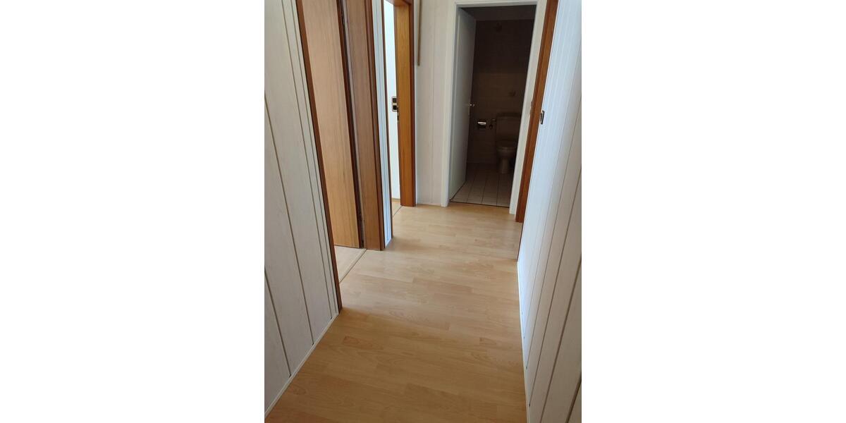 Etagenwohnung Waldmohr - 5 Zimmer, 143 m&sup2;, 1.390&euro; | Angebot:25539903