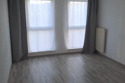 Wohnung Saarbrücken - 1 Zimmer, 20 m&sup2;, 300&euro; | Angebot:25393486