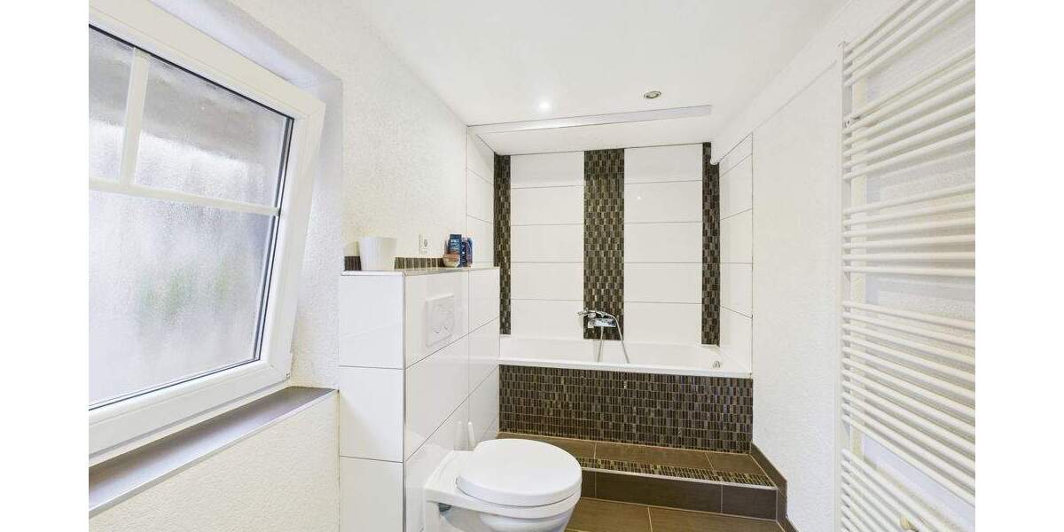 Einfamilienhaus Riegelsberg - 5 Zimmer, 112 m&sup2;, 164.000&euro; | Angebot:25687870