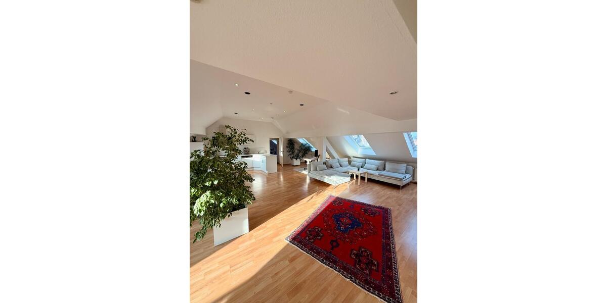 Dachgeschoßwohnung Sulzbach (Saar) - 2 Zimmer, 77 m&sup2;, 950&euro; | Angebot:25876618