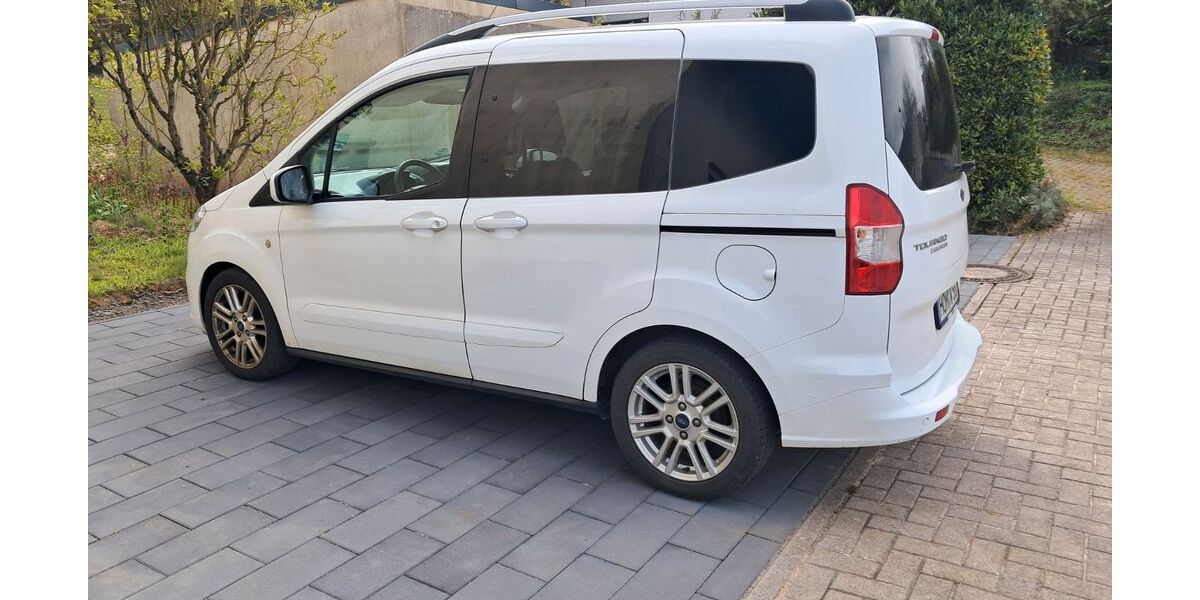 Ford Tourneo Courier 45.000 km 13.400 &euro; Mandelbachtal 66399