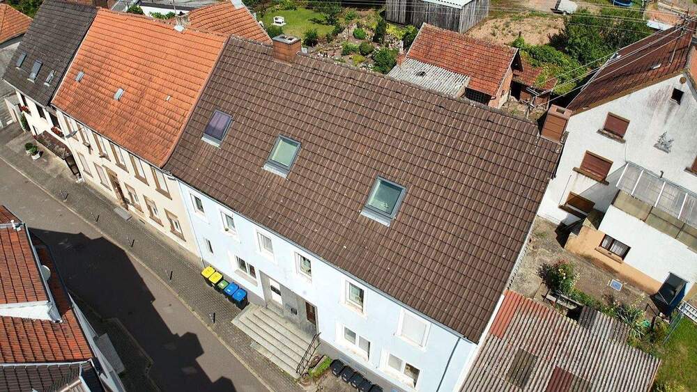 8,3 % Rendite 5-Familienhaus mit weiterem Steigerungspotenzial - Mehrfamilienhaus, Wohnhaus Ottweiler Steinbach | Angebot:24425704