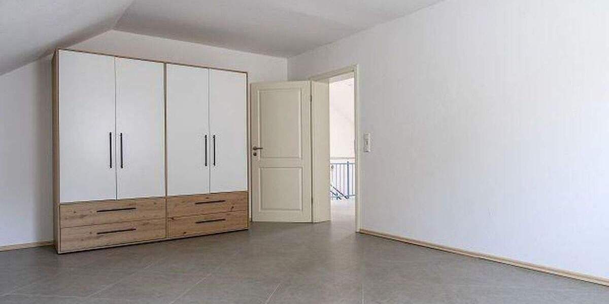 Einfamilienhaus Reichenbach-Steegen Reichenbach - 1 Zimmer, 255 m&sup2;, 2.100&euro; | Angebot:25760514