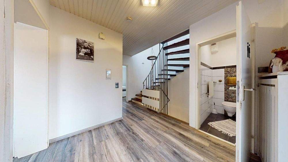 Einfamilienhaus Pirmasens Ruhbank - 7 Zimmer, 240 m&sup2;, 395.000&euro; | Angebot:25706036