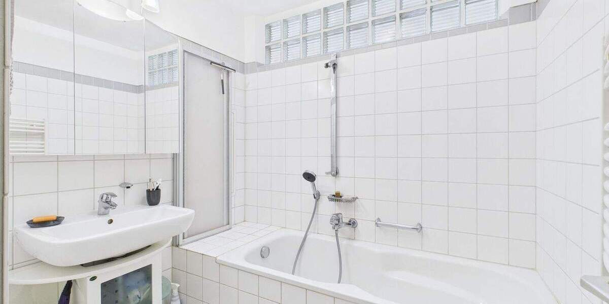 Etagenwohnung Saarbrücken Eschberg - 3 Zimmer, 80 m&sup2;, 168.000&euro; | Angebot:25666421