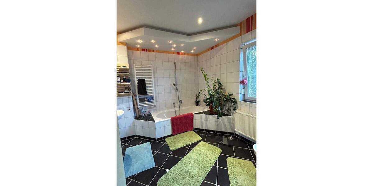 Reihenmittelhaus Schiffweiler Landsweiler - 6 Zimmer, 180 m&sup2;, 441.000&euro; | Angebot:25663175