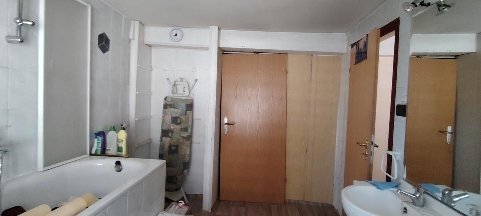 Doppelhaushälfte Tholey - 6 Zimmer, 130 m&sup2;, 58.000&euro; | Angebot:26068266