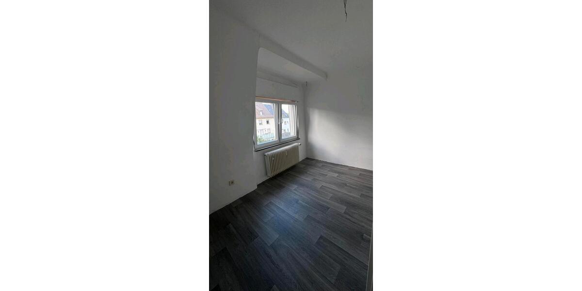Etagenwohnung Sulzbach (Saar) - 4 Zimmer, 93 m&sup2;, 790&euro; | Angebot:25968188