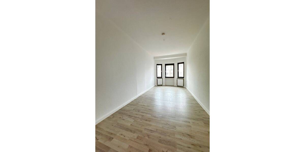 Etagenwohnung Saarbrücken / Malstatt Malstatt - 4 Zimmer, 106 m&sup2;, 800&euro; | Angebot:26894696