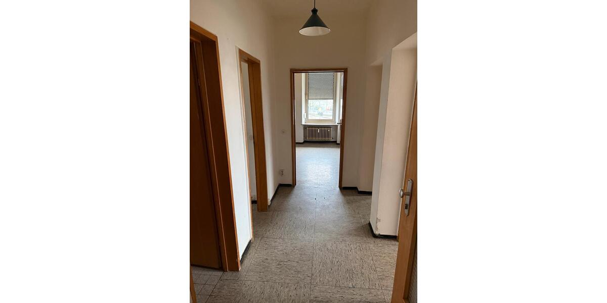 Etagenwohnung Neunkirchen - 1 Zimmer, 65 m&sup2;, 450&euro; | Angebot:25099924