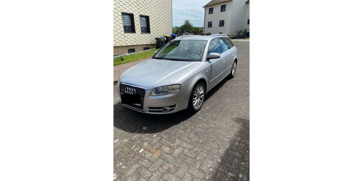 Audi A4 208.099 km 4.900 &euro; Saarbrücken 66127