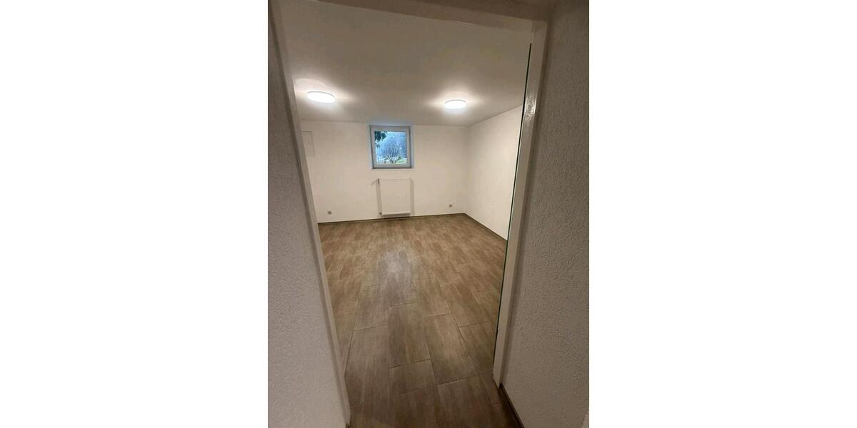 Erdgeschoßwohnung Saarbrücken Brebach-Fechingen - 3 Zimmer, 60 m&sup2;, 430&euro; | Angebot:25387104