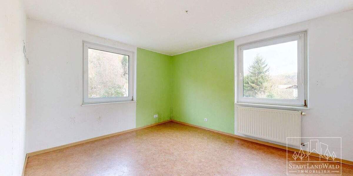 Doppelhaushälfte Pirmasens Niedersimten - 8 Zimmer, 121 m&sup2;, 145.000&euro; | Angebot:25668054