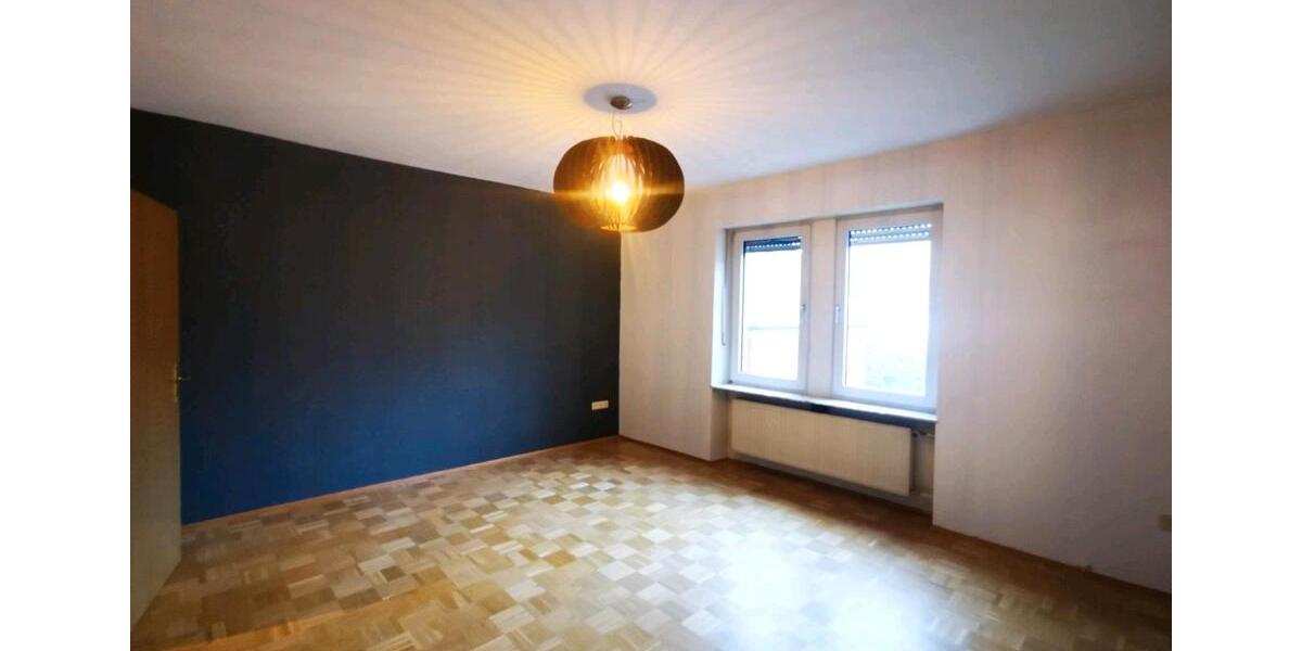 Etagenwohnung Saarbrücken Eschberg - 4 Zimmer, 100 m&sup2;, 900&euro; | Angebot:25177222