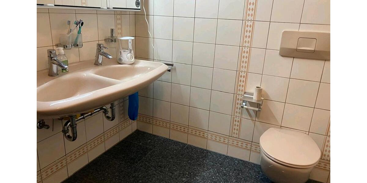 Terrassenwohnung Kusel - 5 Zimmer, 165 m&sup2;, 1.735&euro; | Angebot:26041432