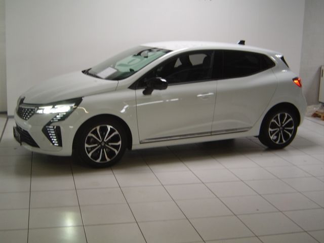 Renault Clio 24.590 km 16.999 &euro; Saarbrücken 66115