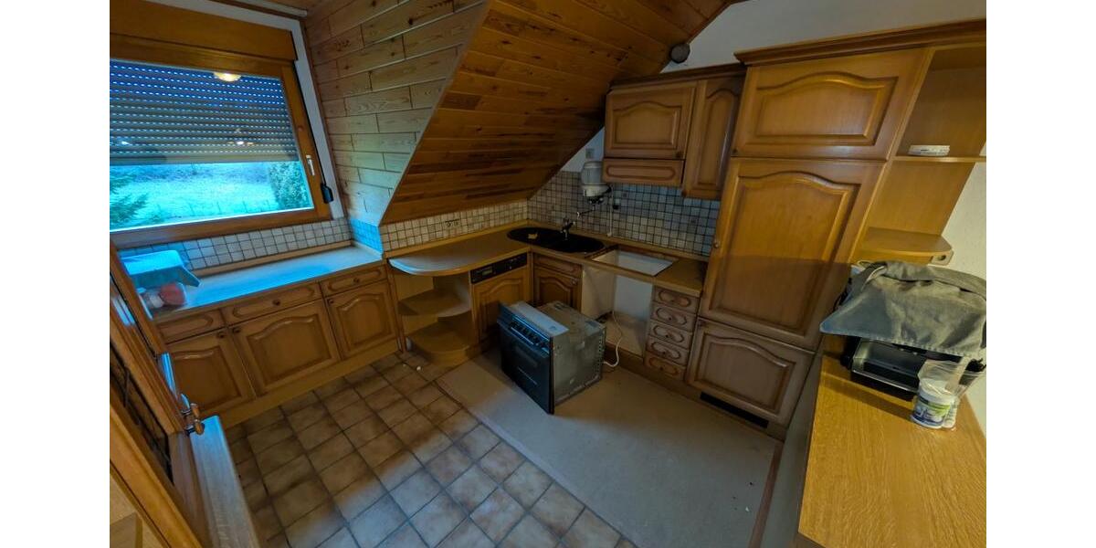 Dachgeschoßwohnung Queidersbach - 3 Zimmer, 98 m&sup2;, 1.250&euro; | Angebot:25280682