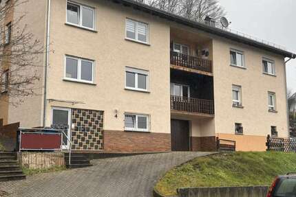 Haus Linden Weiherhof - 9 Zimmer, 272 m&sup2;, 425.000&euro; | Angebot:24607449