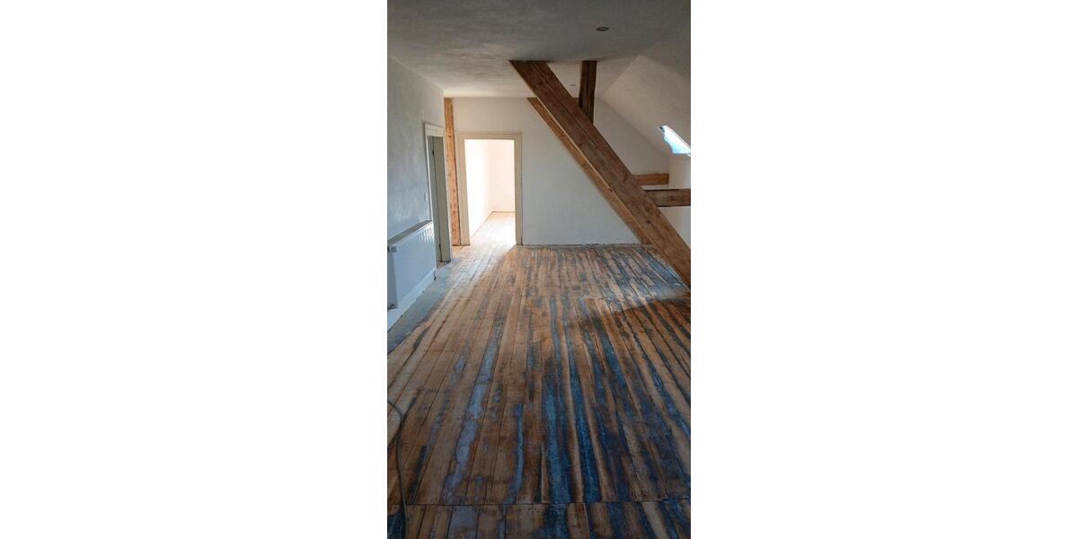 Etagenwohnung Sankt Wendel - 7 Zimmer, 180 m&sup2;, 1.000&euro; | Angebot:25056980