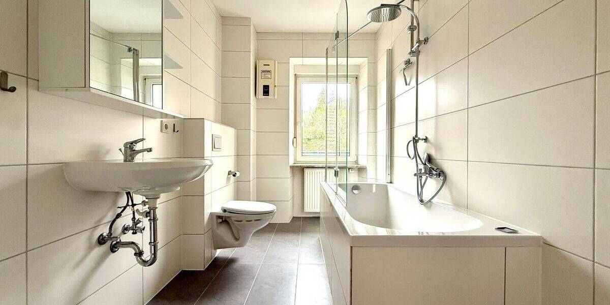 Modern sanierte 2-ZKB mit Einbauküche in Ottweiler - sofort bezugsfrei - Etagenwohnung Ottweiler | Angebot:26164331