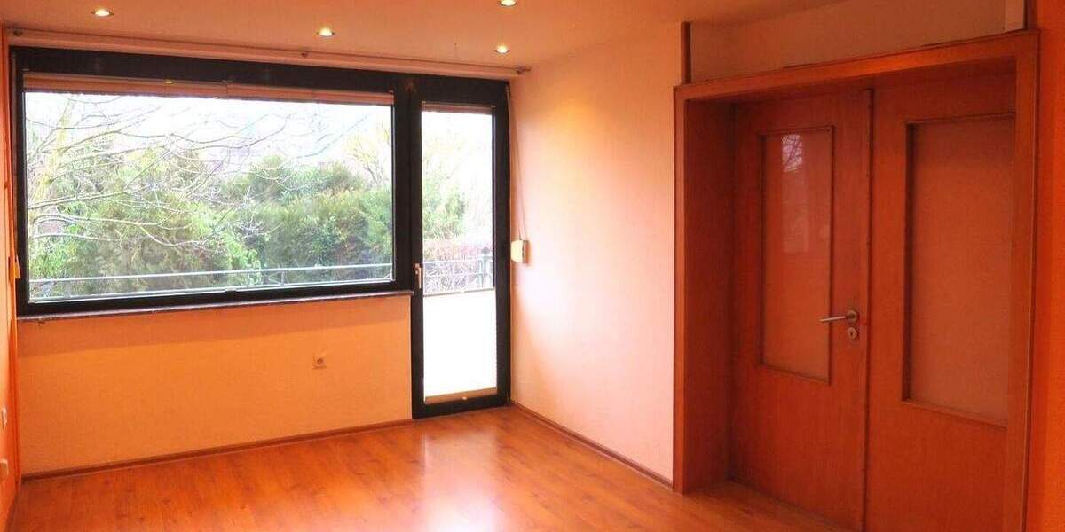 Doppelhaushälfte Sankt Ingbert St. Ingbert - 6 Zimmer, 120 m&sup2;, 170.000&euro; | Angebot:25707678