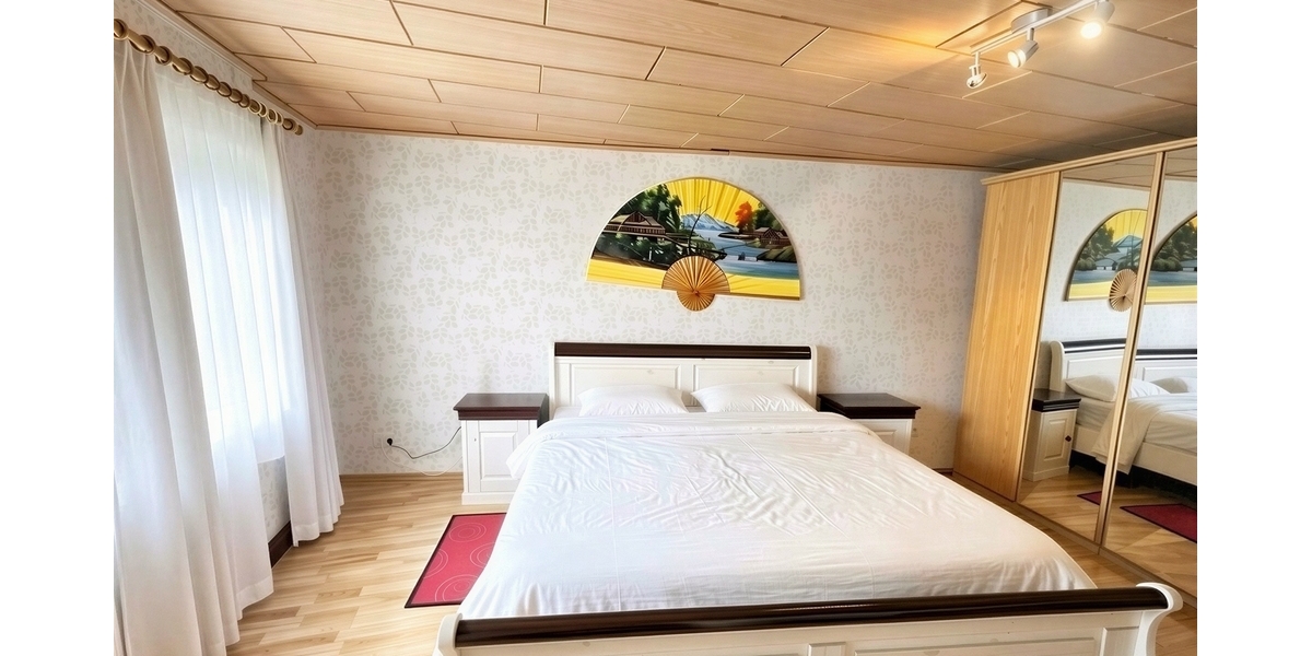 Reserviert-EFH mit Anbau, 2 Garagen & mehreren Stellplätzen – Renovierungsobjekt mit viel Potenzial für den schmalen Geldbeutel - Einfamilienhaus Gries | Angebot:27179286