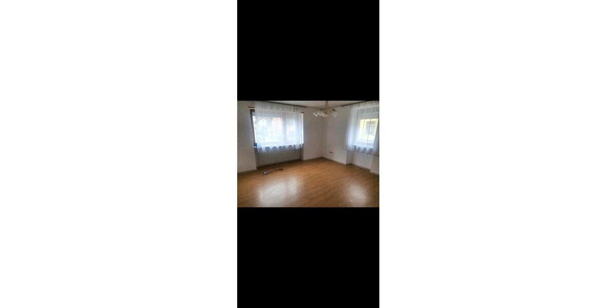 Einfamilienhaus Gries - 10 Zimmer, 200 m&sup2;, 175.000&euro; | Angebot:26222784