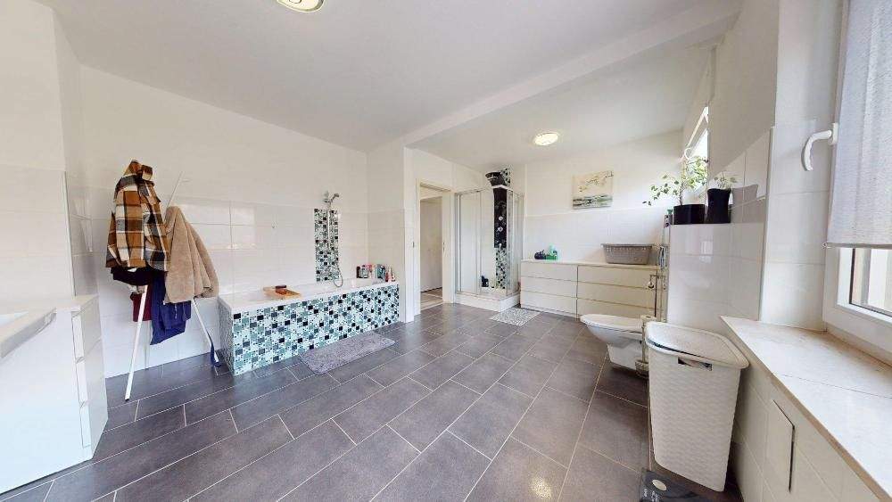 Einfamilienhaus Pirmasens Ruhbank - 7 Zimmer, 240 m&sup2;, 395.000&euro; | Angebot:25706036