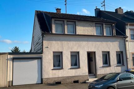 Haus Saarbrücken West - 4 Zimmer, 140 m&sup2;, 250.000&euro; | Angebot:26148000