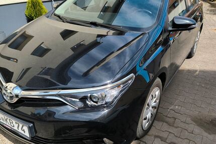 Toyota Auris 80.000 km 11.200 &euro; Steinwenden 66879