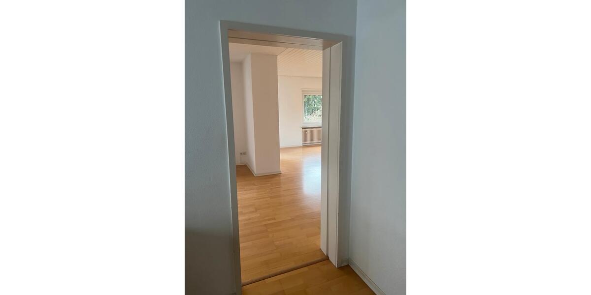 Etagenwohnung Saarbrücken Kieselhumes - 5 Zimmer, 135 m&sup2;, 1.495&euro; | Angebot:25326741