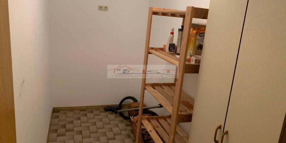 Doppelhaushälfte Jettenbach - 8 Zimmer, 170 m&sup2;, 150.000&euro; | Angebot:25666424