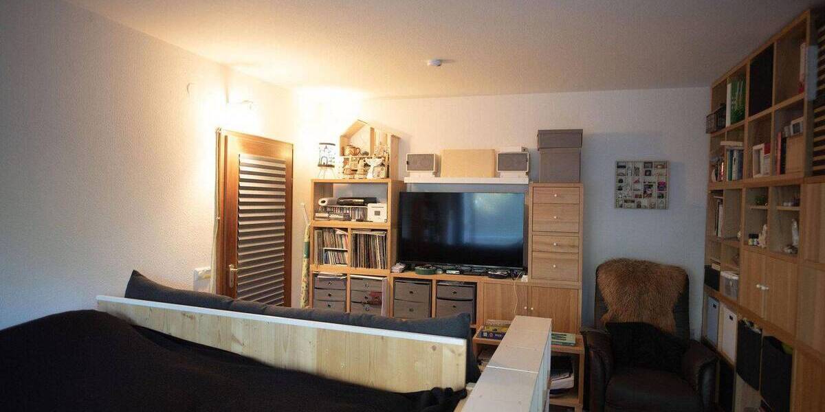 Etagenwohnung Saarbrücken St Johann - 2 Zimmer, 60 m&sup2;, 680&euro; | Angebot:26915835