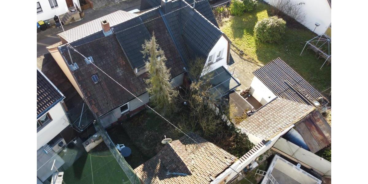 Reihenhaus Saarbrücken Dudweiler - 5 Zimmer, 110 m&sup2;, 85.000&euro; | Angebot:26780235