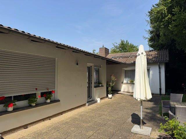 Einfamilienhaus Saarbrücken-Dudweiler Dudweiler - 5 Zimmer, 150 m&sup2;, 345.000&euro; | Angebot:25821765