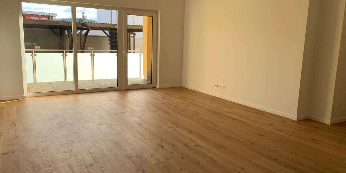 Etagenwohnung Homburg - 2 Zimmer, 84 m&sup2;, 320.000&euro; | Angebot:24365400