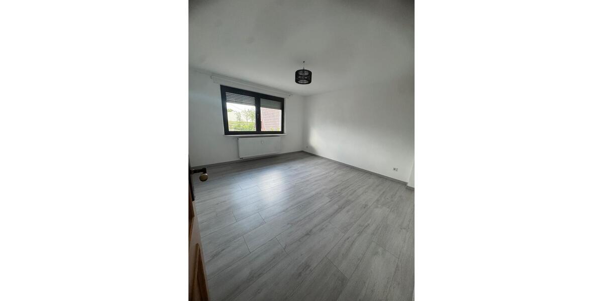 Etagenwohnung Heusweiler - 4 Zimmer, 90 m&sup2;, 750&euro; | Angebot:26613884
